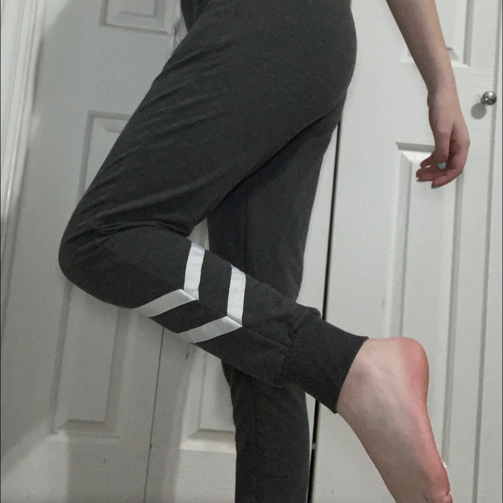 Joggers - Picture 2 of 2